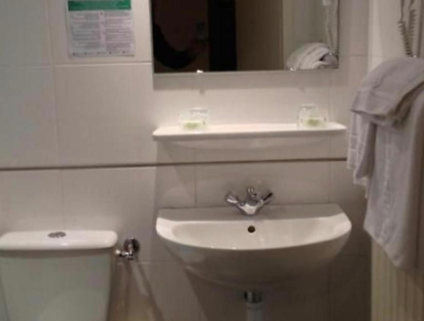 לורדה Hotel De Lisieux מראה חיצוני תמונה